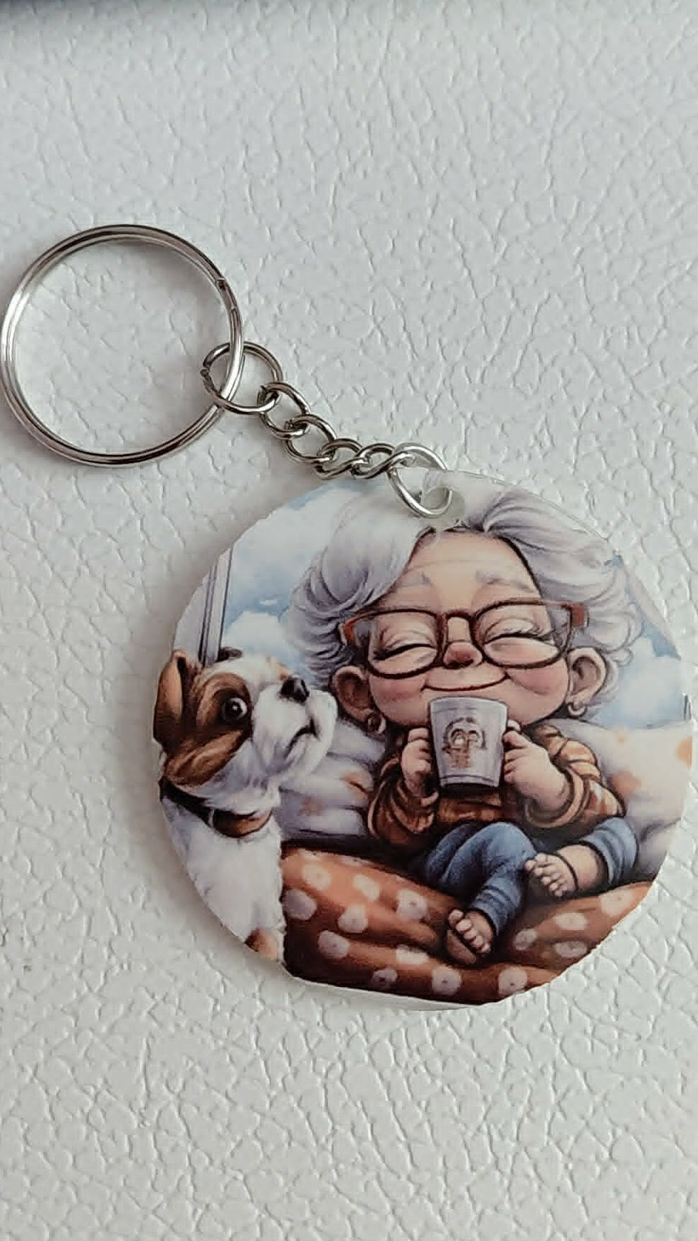 porte clés mamie et son chien
