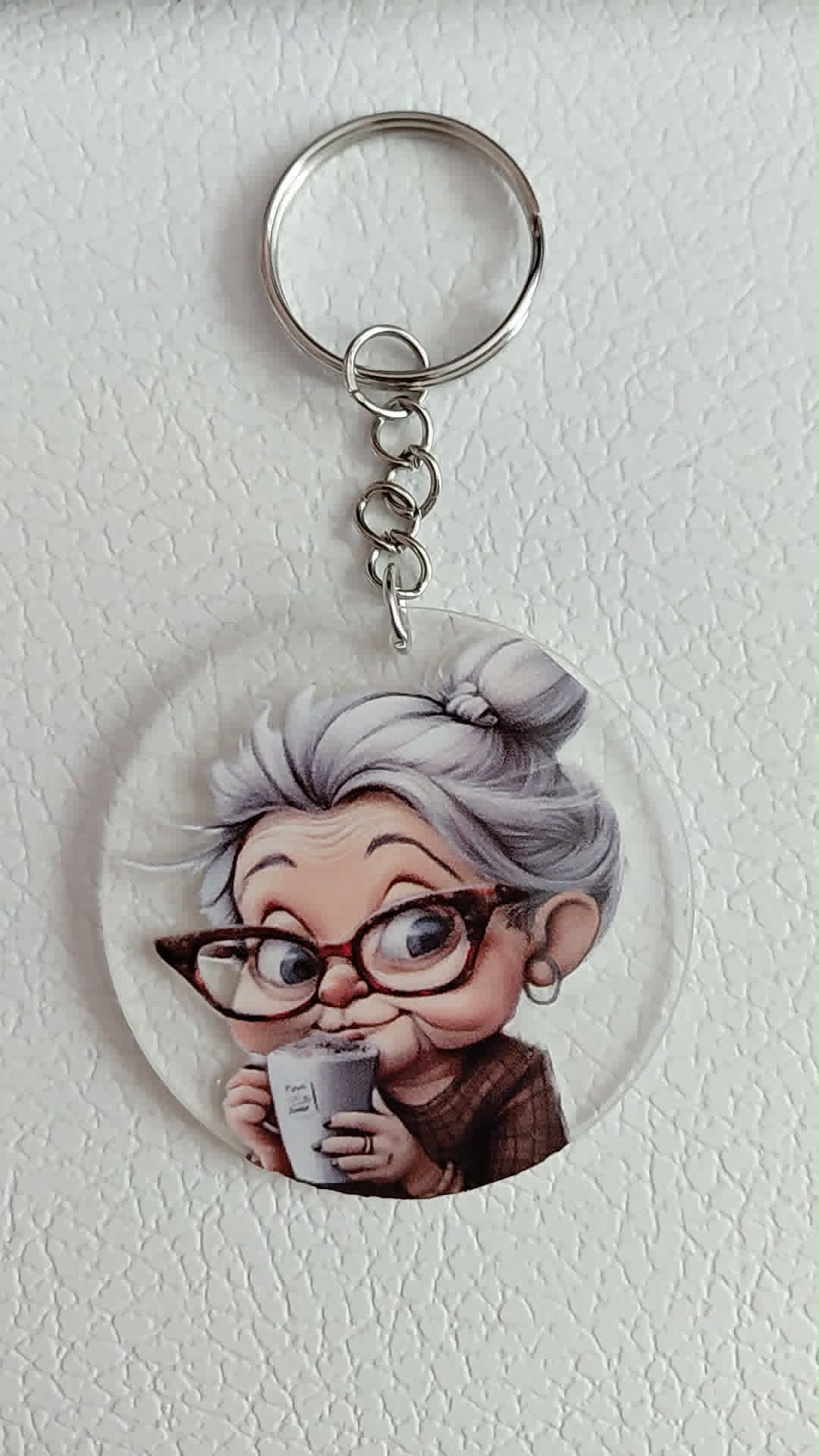 porte clés mamie avec lunette