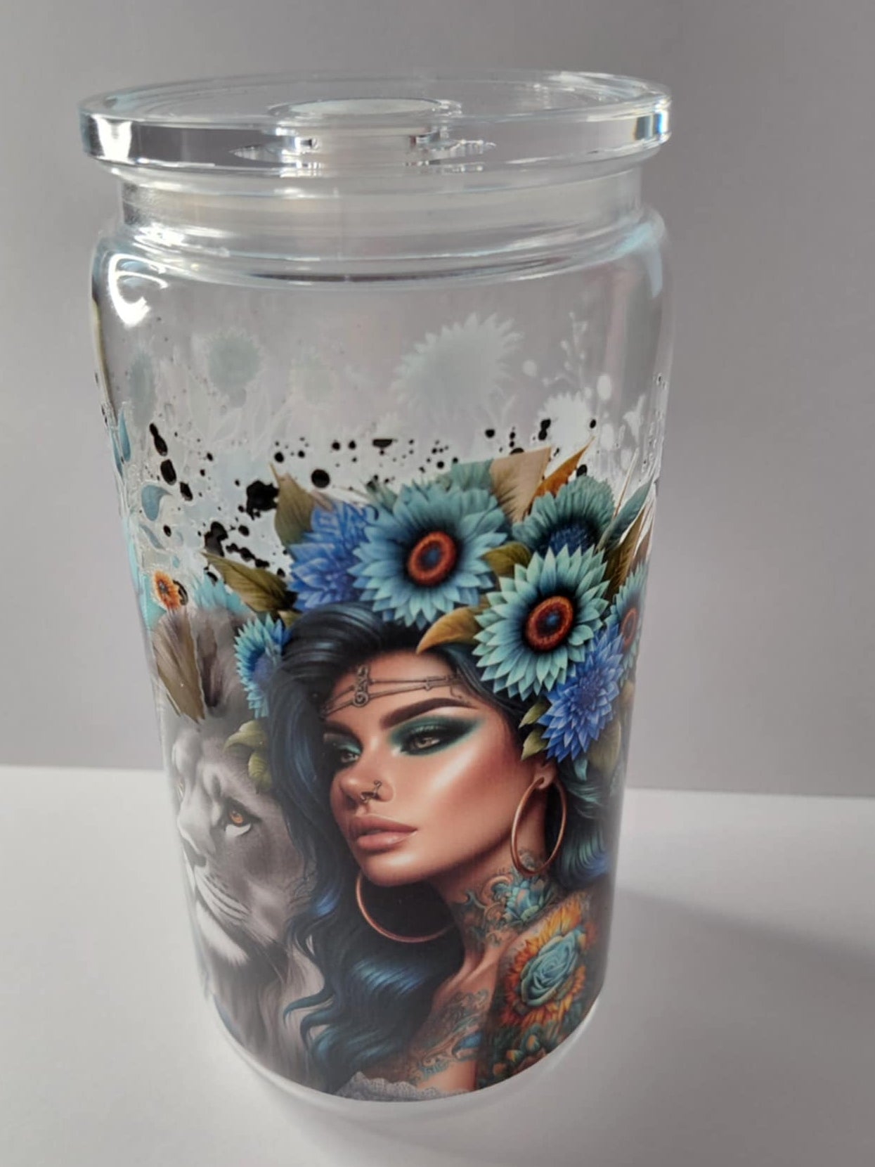 Goblet avec image de femme 