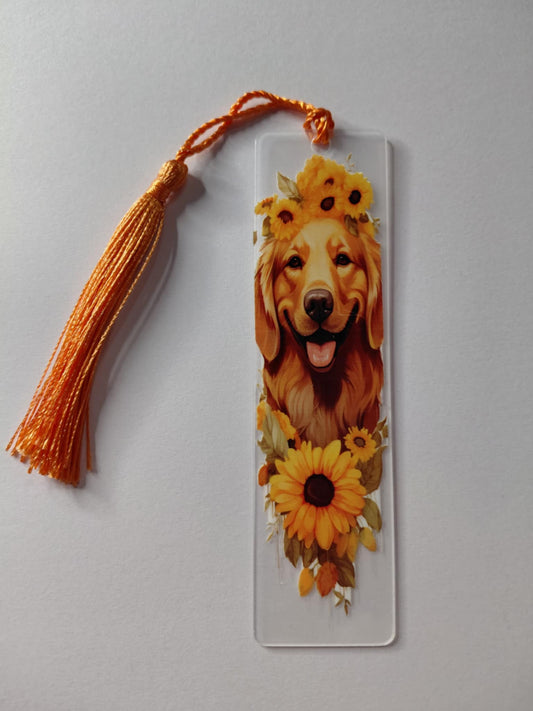 Marque pages avec une image de chien pompon orange 