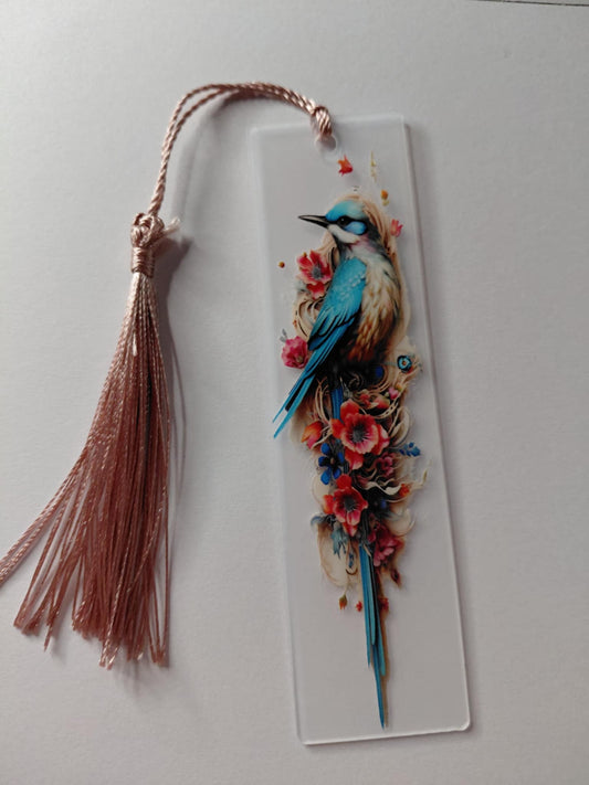 marque pages avec une image d oiseau et un pompon rose 