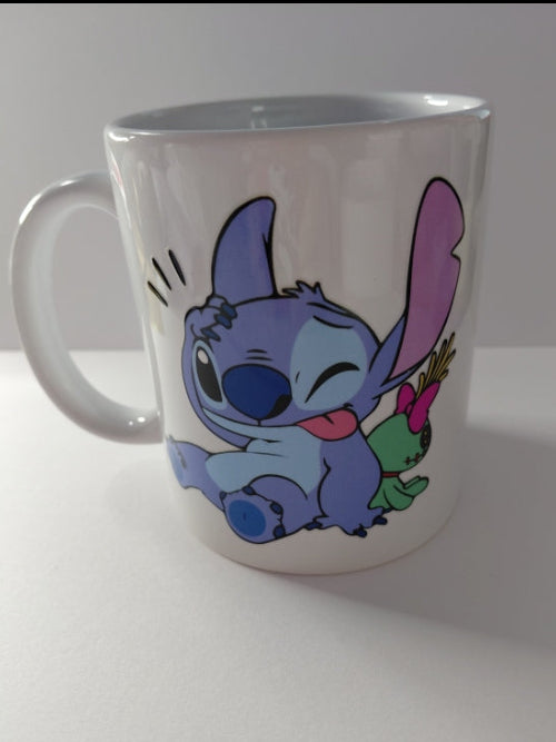 il est avec son doudou 